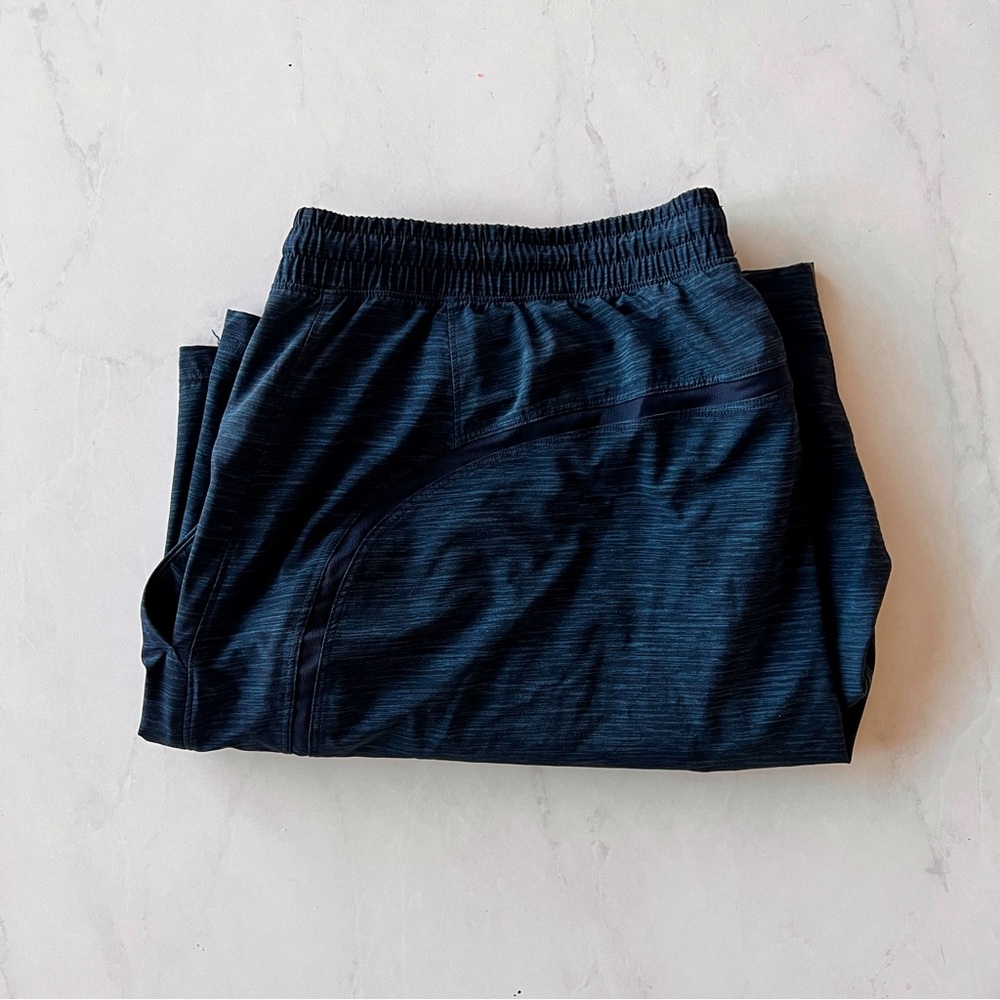 Mens Lululemon 9” Lined Shorts